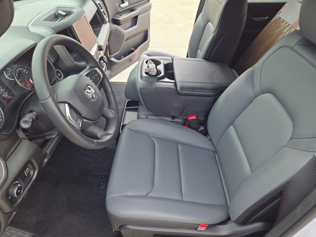new 2025 Ram 1500 car