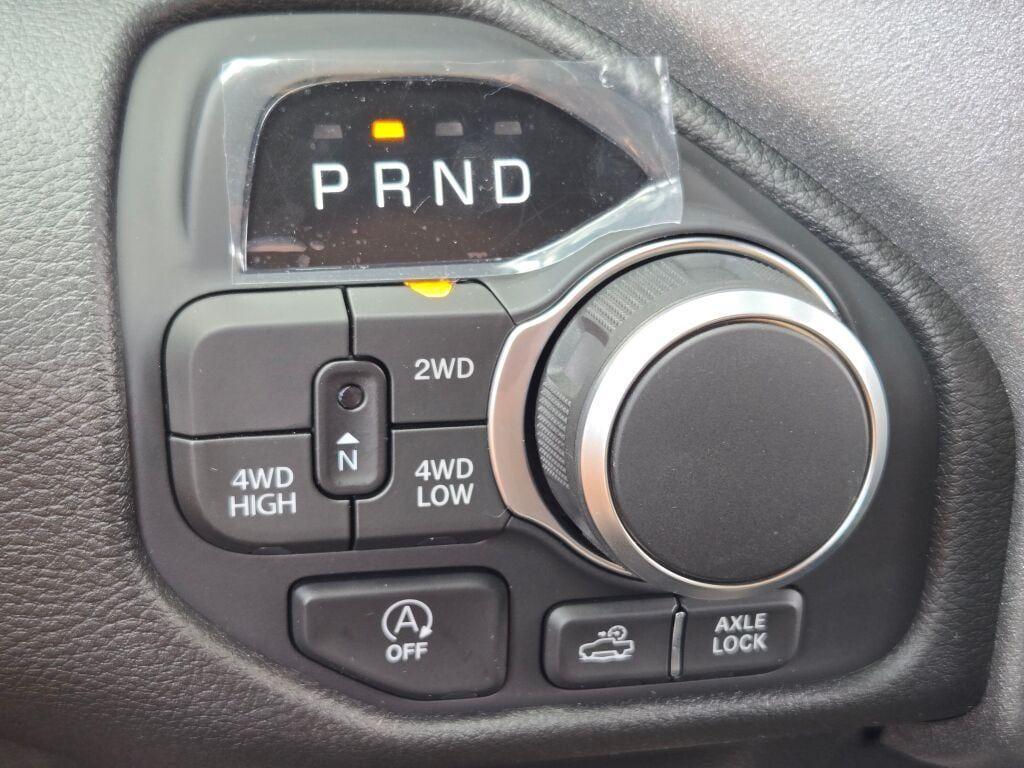 new 2025 Ram 1500 car