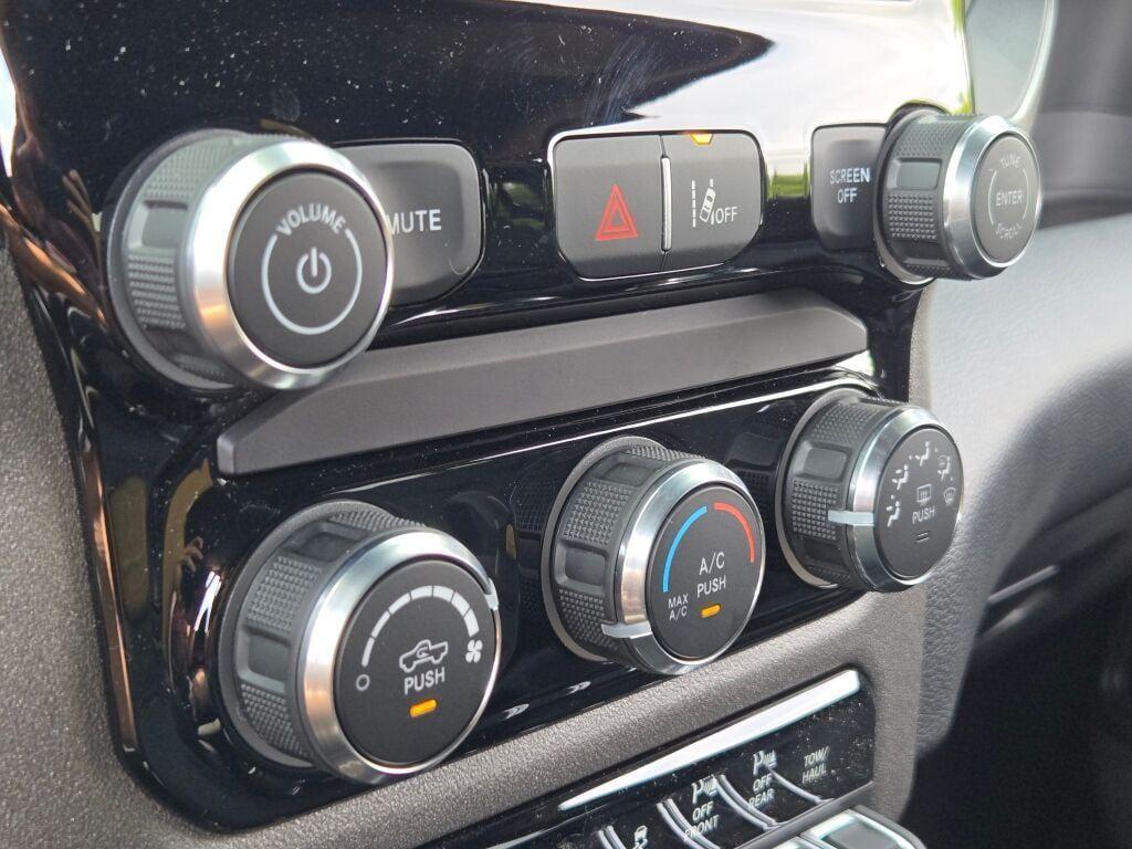 new 2025 Ram 1500 car