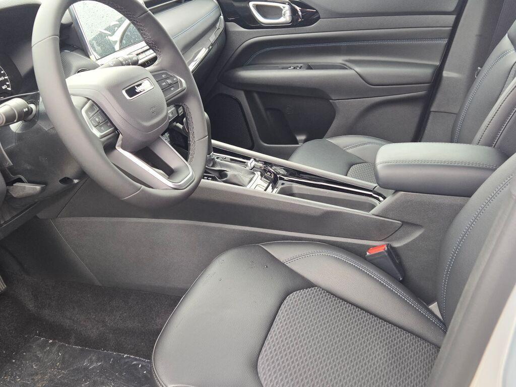 new 2026 Jeep Compass car, priced at $31,395