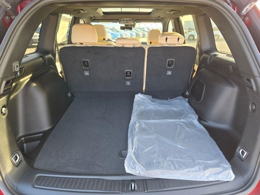 new 2025 Jeep Grand Cherokee car, priced at $49,530