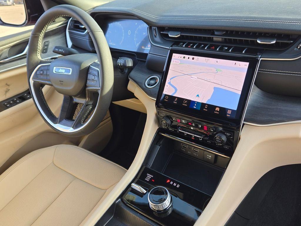 new 2025 Jeep Grand Cherokee car, priced at $49,530