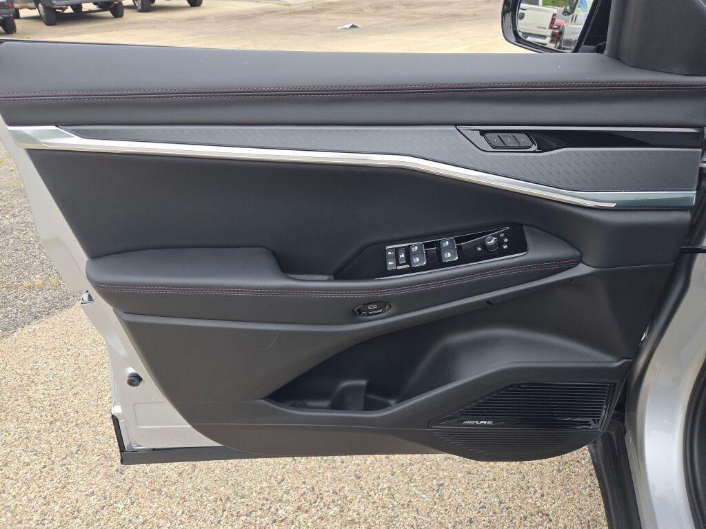 new 2025 Jeep Wagoneer S car, priced at $54,361