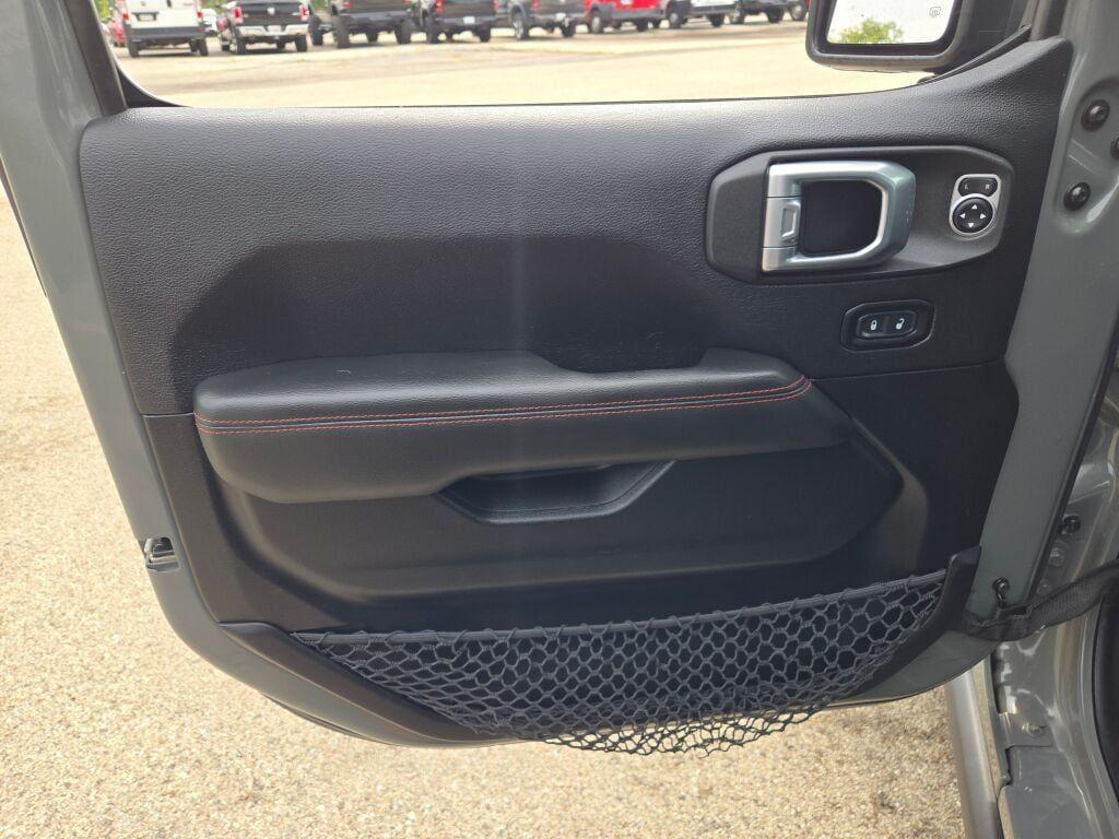 used 2020 Jeep Gladiator car, priced at $35,309