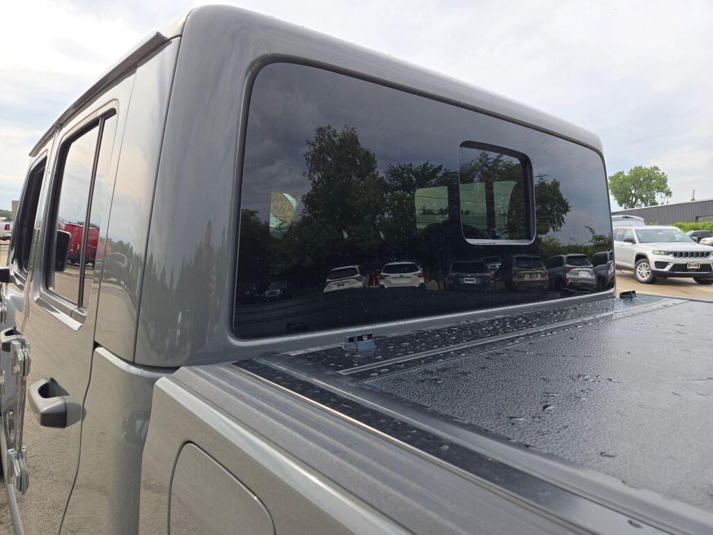 used 2020 Jeep Gladiator car, priced at $35,309