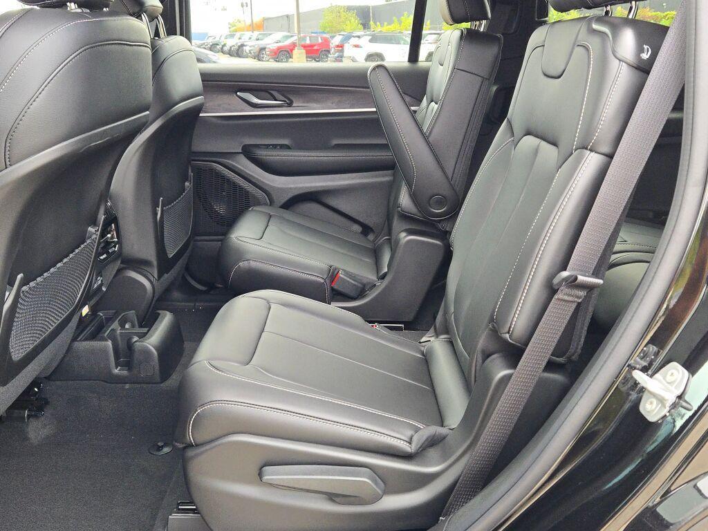 new 2025 Jeep Grand Cherokee L car, priced at $50,141