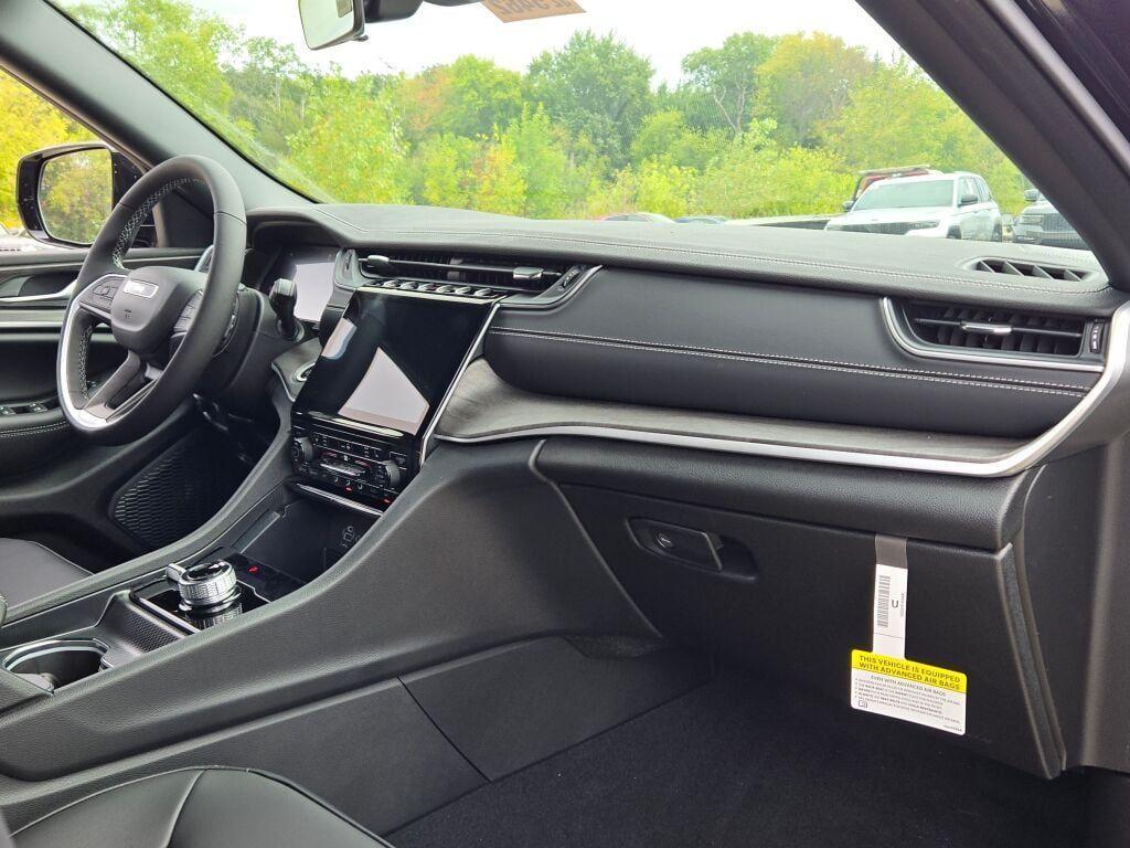 new 2025 Jeep Grand Cherokee L car, priced at $50,141