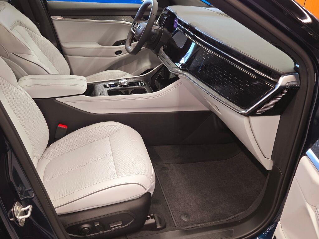 new 2025 Jeep Wagoneer S car, priced at $67,590