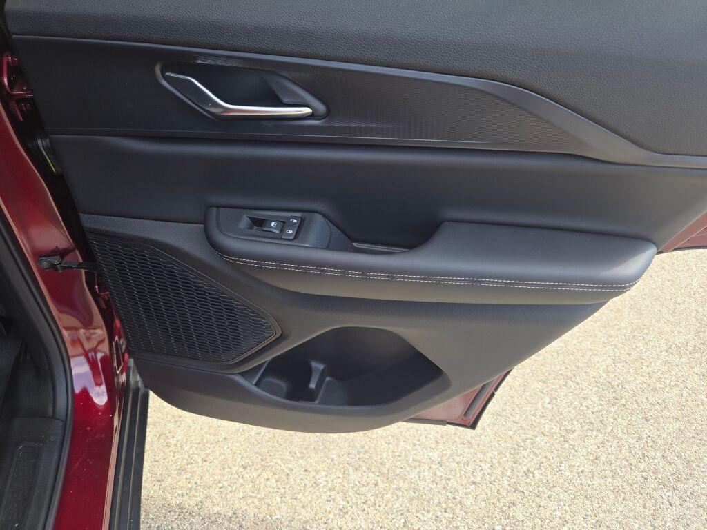 new 2025 Jeep Grand Cherokee car, priced at $38,750