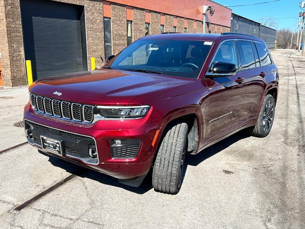 new 2025 Jeep Grand Cherokee car, priced at $69,025