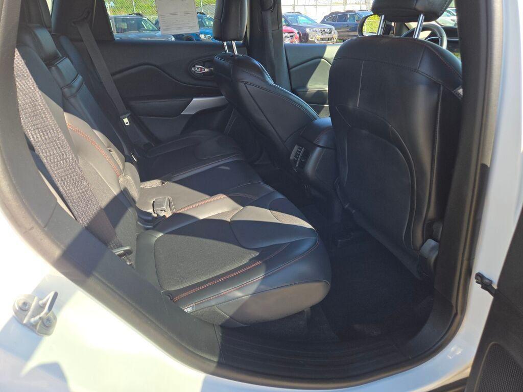 used 2018 Jeep Cherokee car, priced at $16,446
