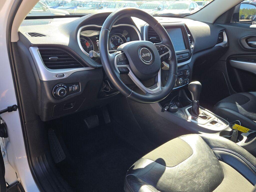 used 2018 Jeep Cherokee car, priced at $16,446