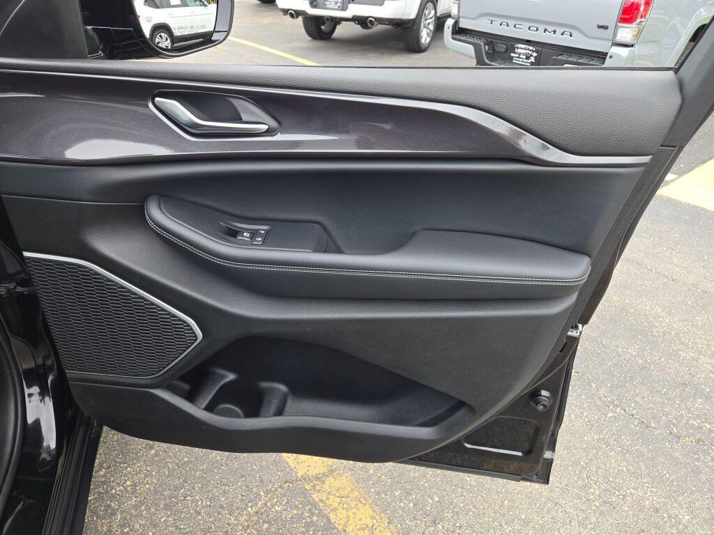 used 2022 Jeep Grand Cherokee L car, priced at $36,548