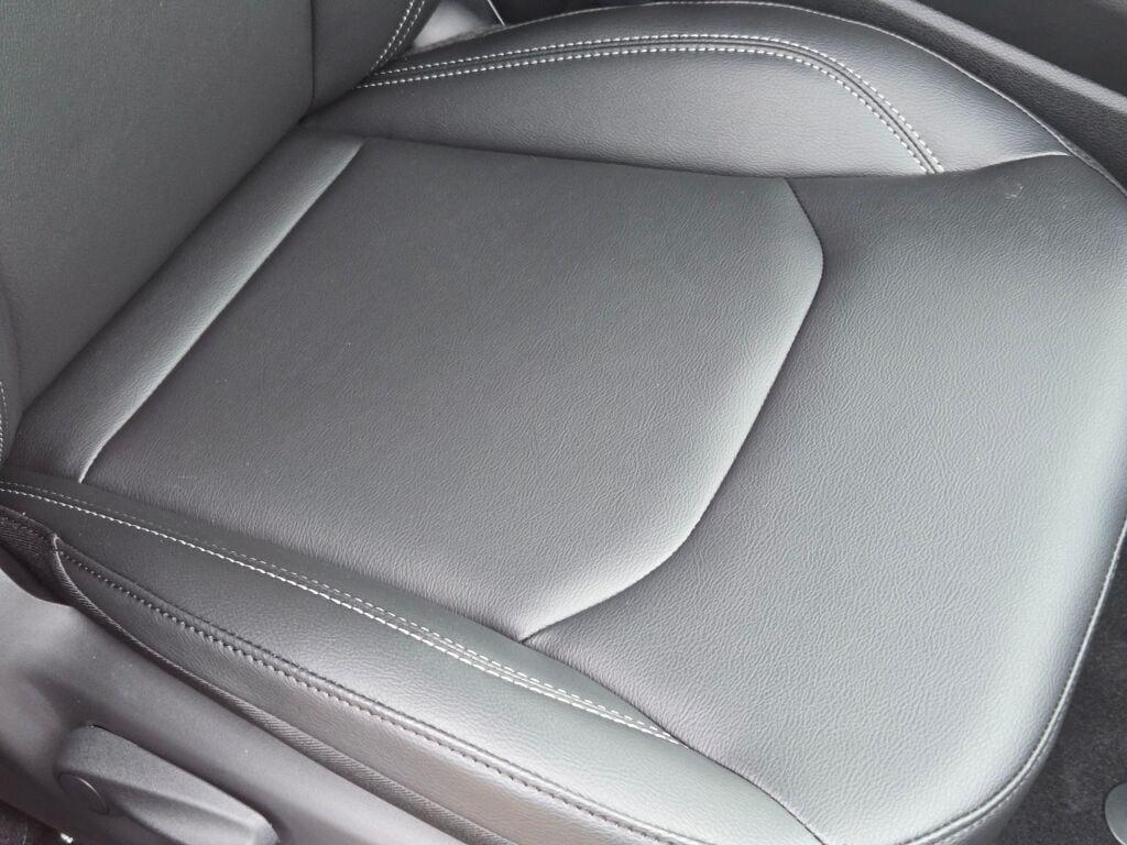 new 2026 Jeep Compass car, priced at $33,250