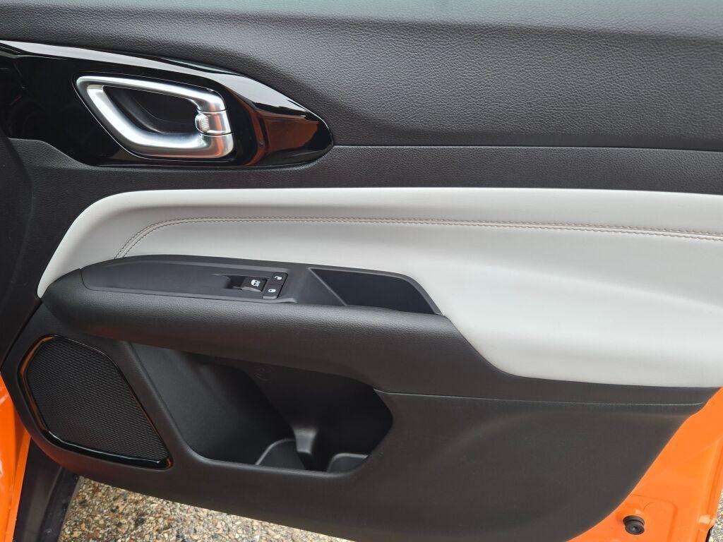 new 2026 Jeep Compass car, priced at $33,250