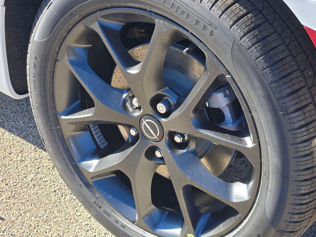 new 2026 Chrysler Pacifica car, priced at $52,385