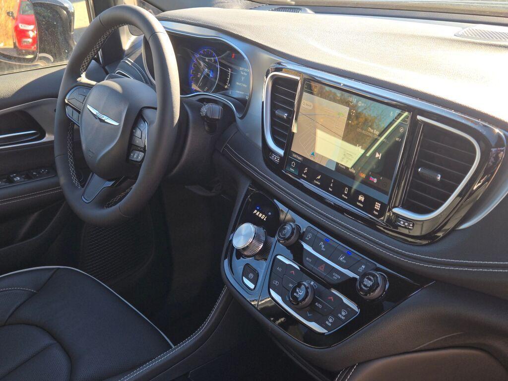 new 2026 Chrysler Pacifica car, priced at $52,385
