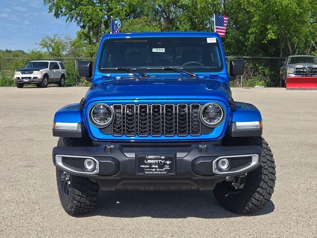 new 2025 Jeep Gladiator car, priced at $55,390