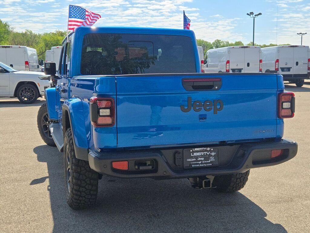 new 2025 Jeep Gladiator car, priced at $55,390
