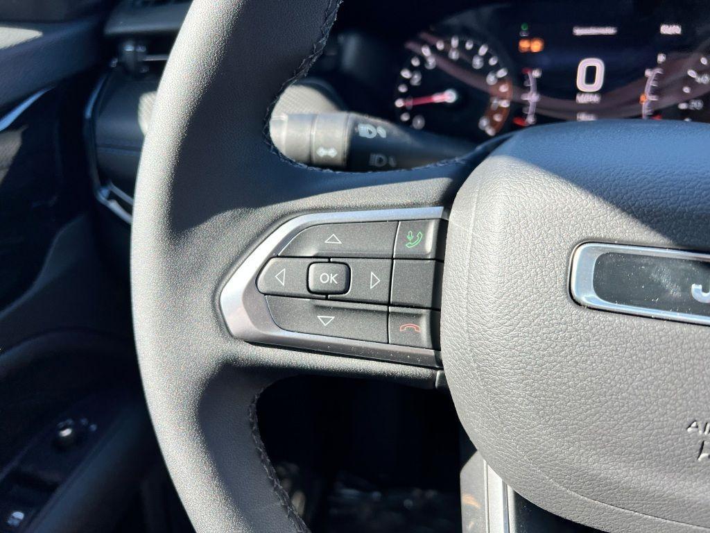 new 2025 Jeep Compass car, priced at $32,860