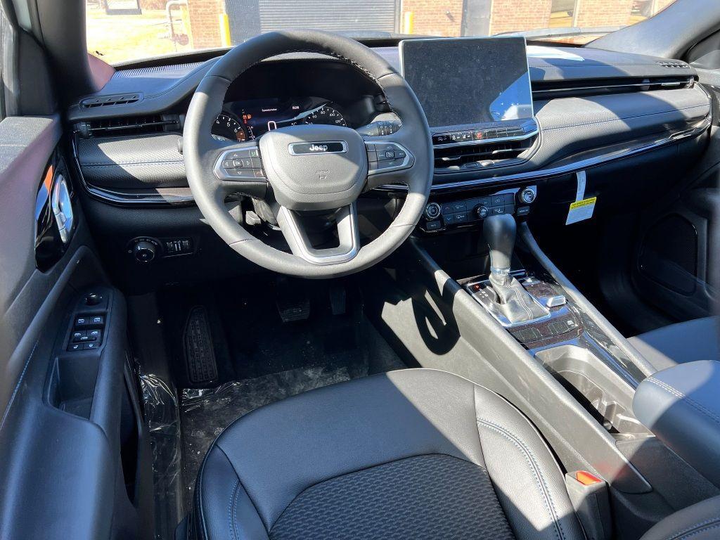 new 2025 Jeep Compass car, priced at $32,860