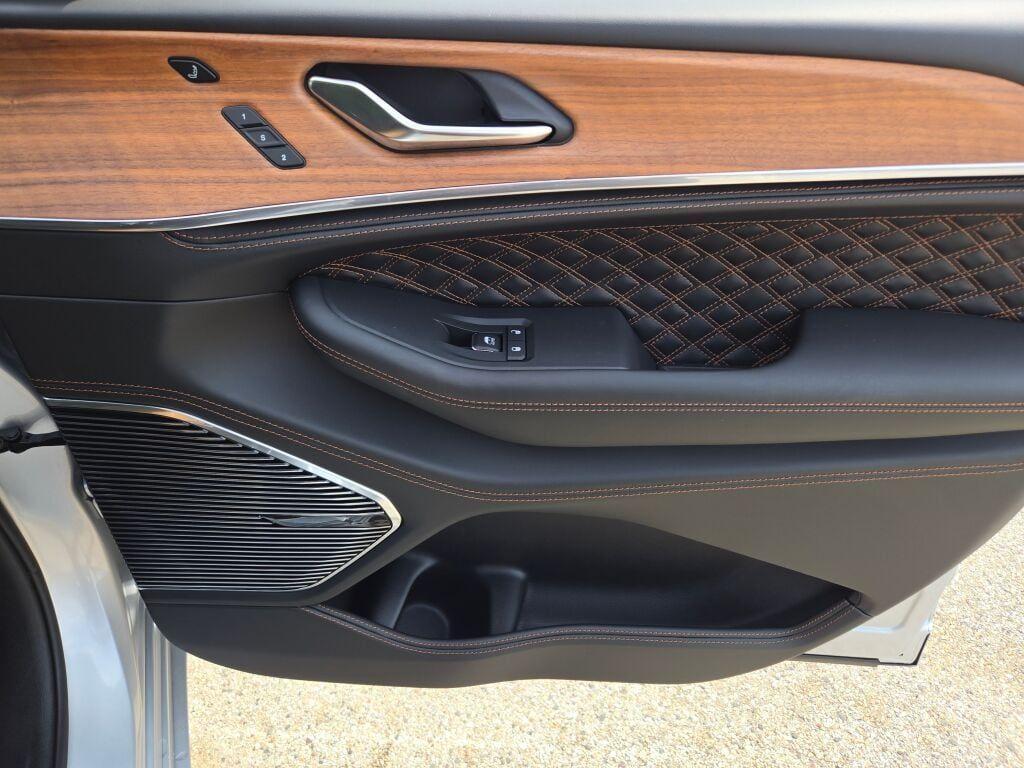 new 2025 Jeep Grand Cherokee car