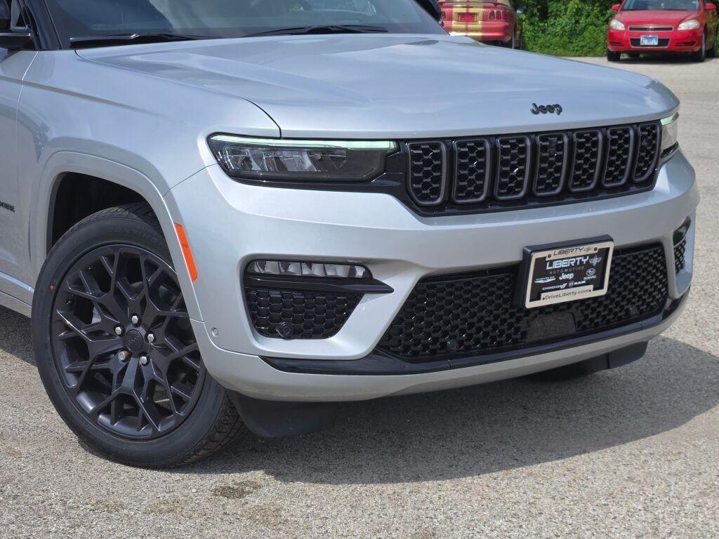 new 2025 Jeep Grand Cherokee car