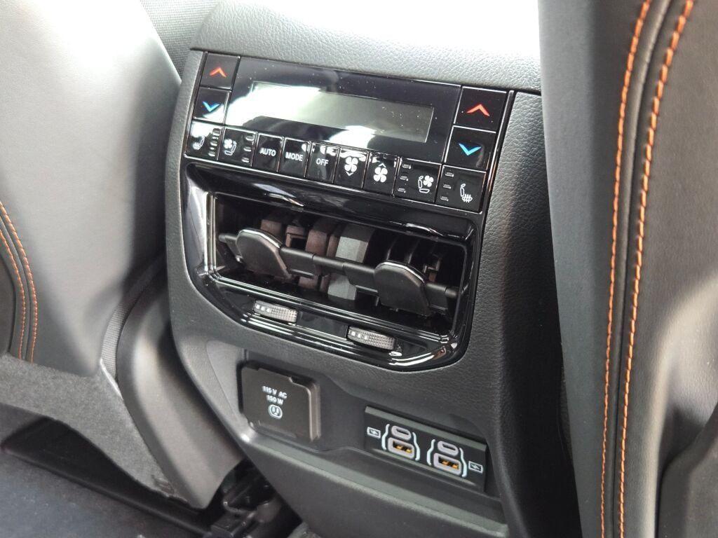 new 2025 Jeep Grand Cherokee car