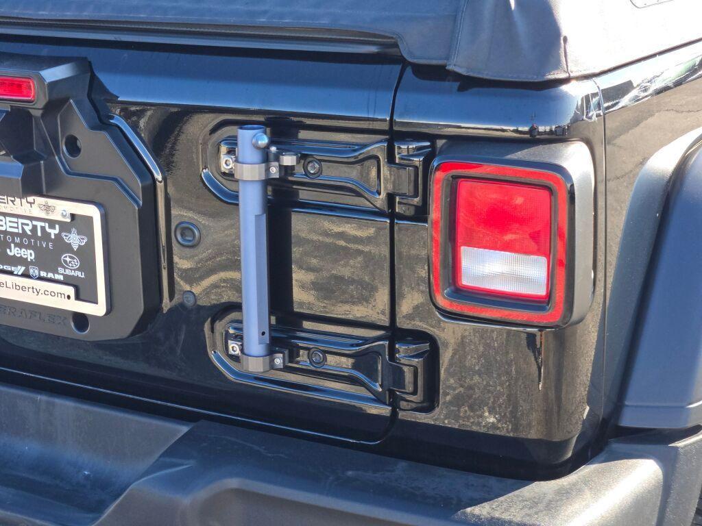 used 2021 Jeep Wrangler Unlimited car, priced at $26,995