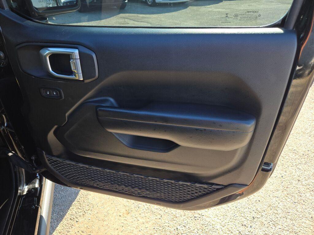 used 2021 Jeep Wrangler Unlimited car, priced at $26,995