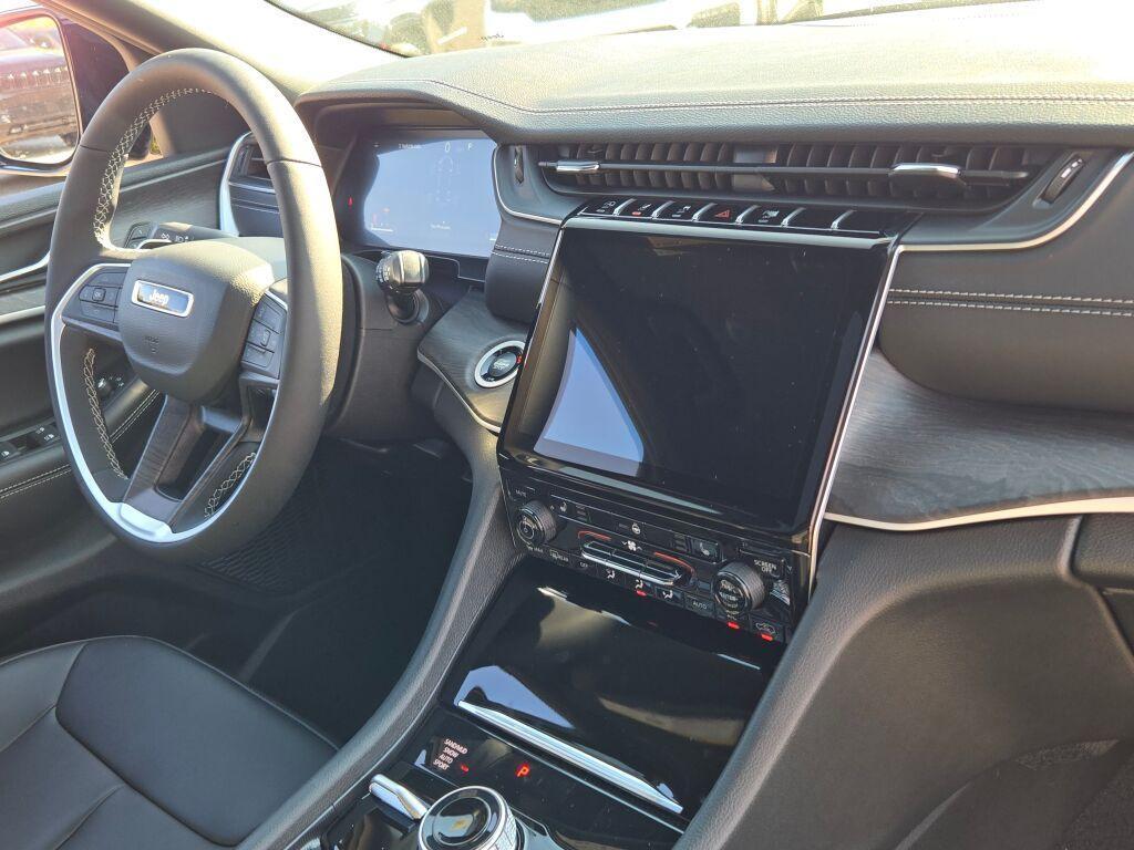 new 2025 Jeep Grand Cherokee L car, priced at $47,395