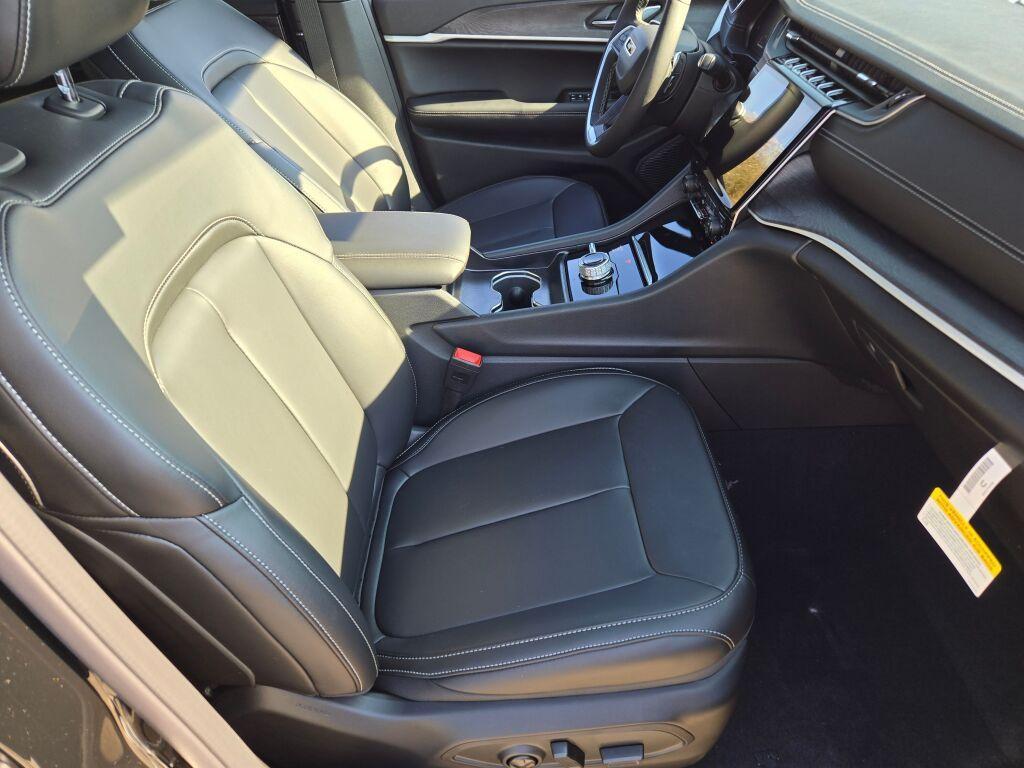 new 2025 Jeep Grand Cherokee L car, priced at $47,395