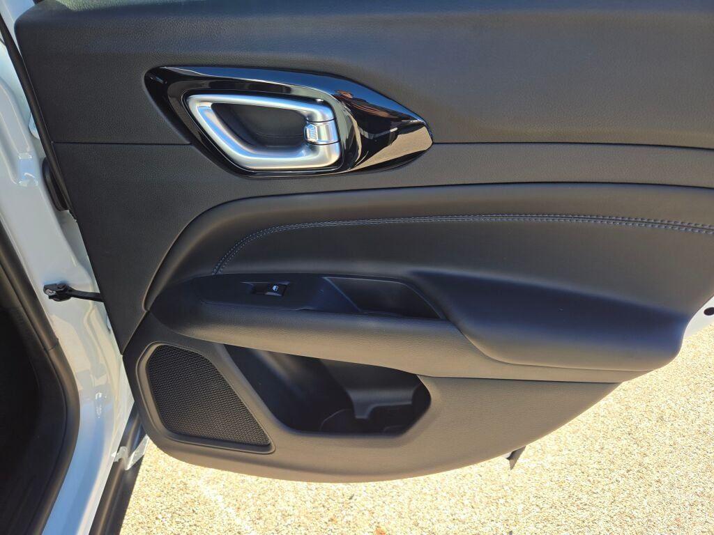 new 2026 Jeep Compass car, priced at $31,500