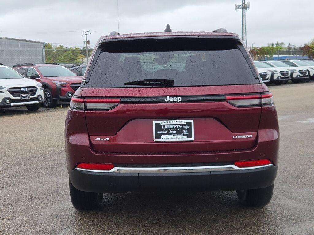 used 2024 Jeep Grand Cherokee car, priced at $32,889