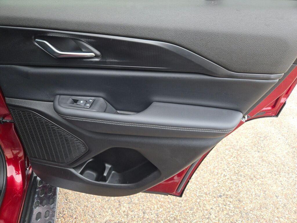 used 2024 Jeep Grand Cherokee car, priced at $32,889