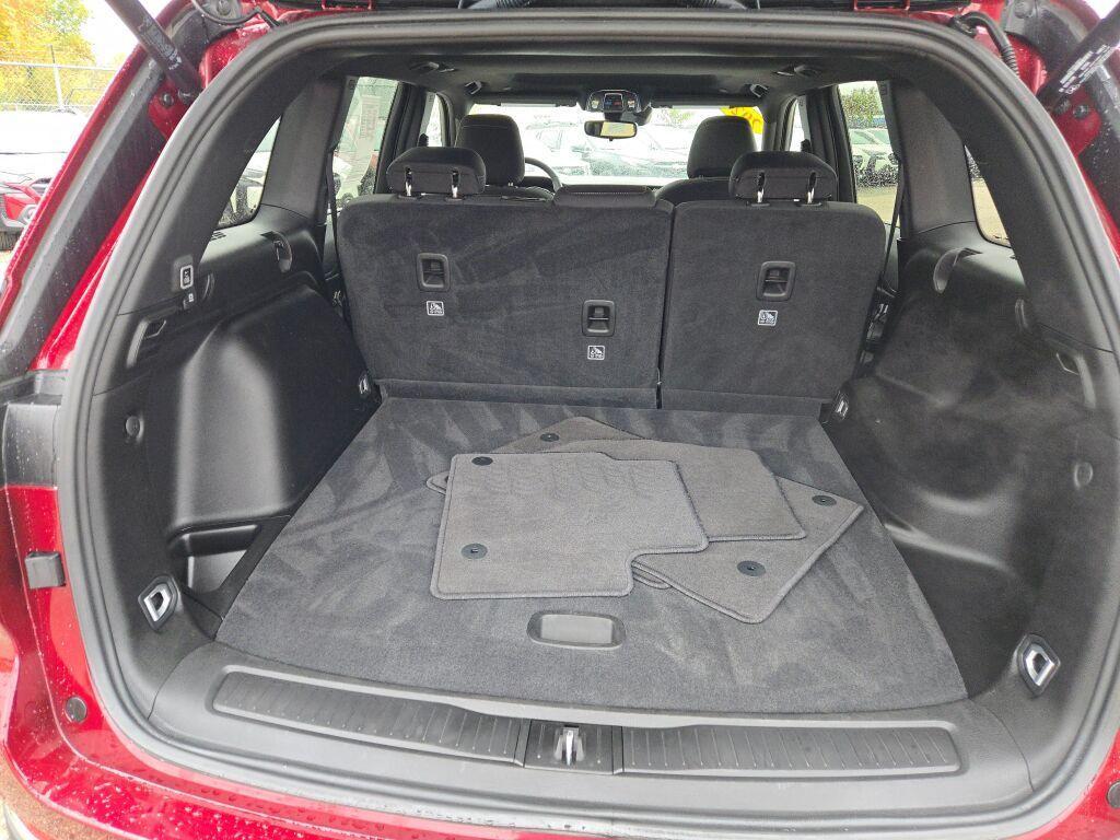 used 2024 Jeep Grand Cherokee car, priced at $32,889