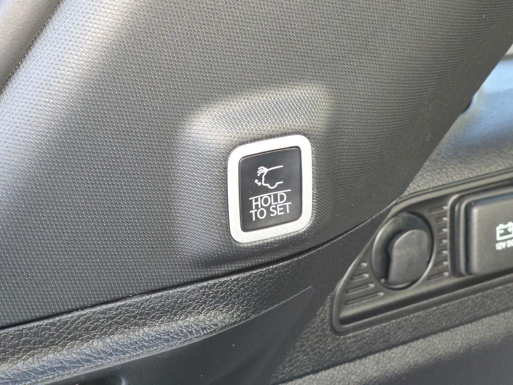 new 2025 Jeep Grand Cherokee car, priced at $44,370