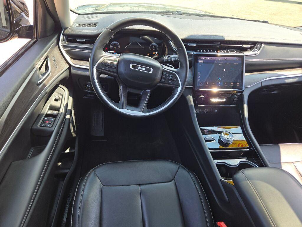 used 2022 Jeep Grand Cherokee car, priced at $34,403