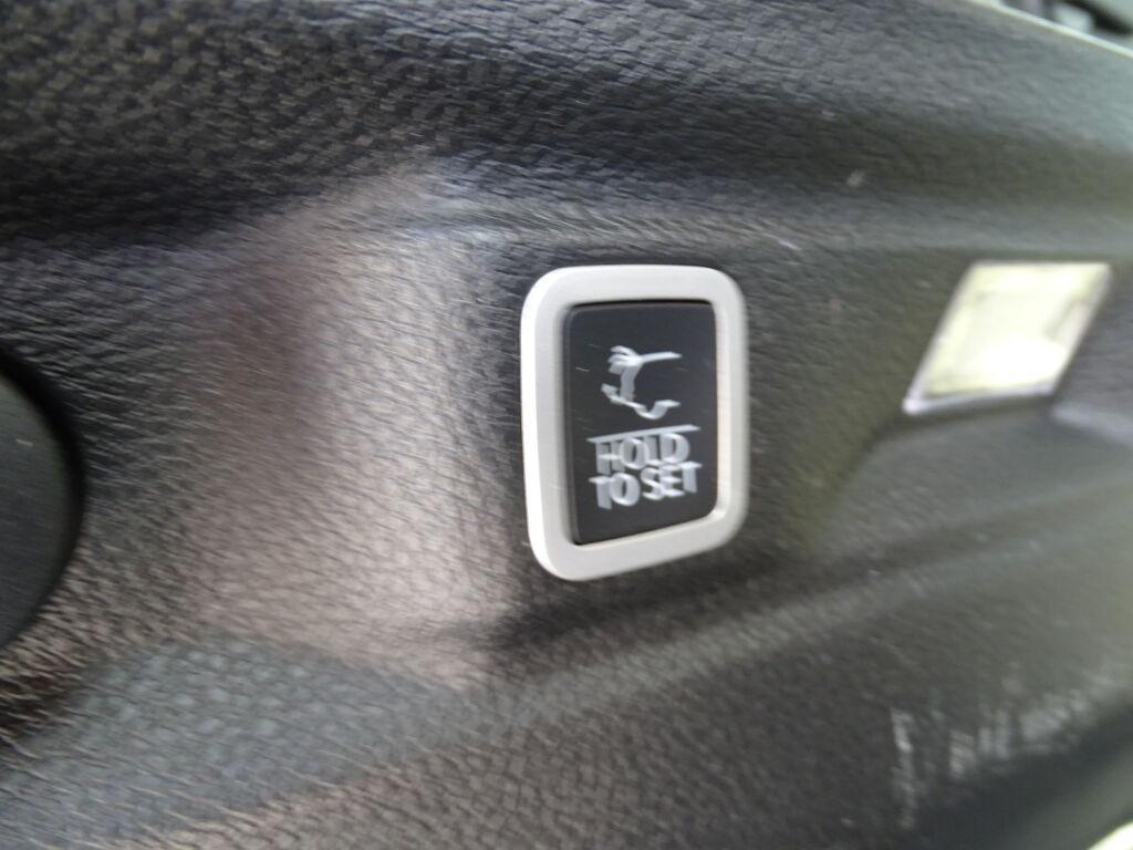 used 2021 Jeep Grand Cherokee L car, priced at $31,594