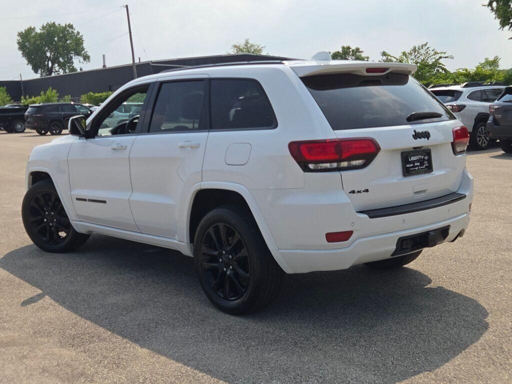 used 2017 Jeep Grand Cherokee car, priced at $14,843