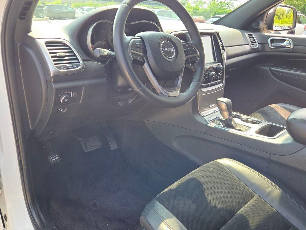 used 2017 Jeep Grand Cherokee car, priced at $14,843