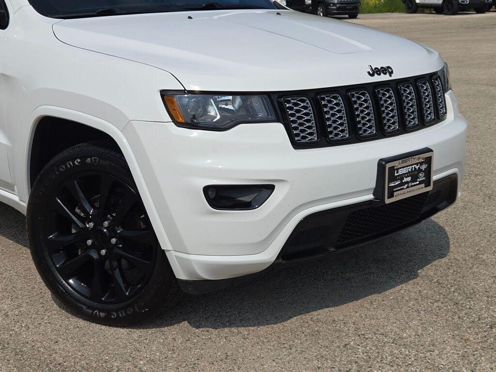 used 2017 Jeep Grand Cherokee car, priced at $14,843