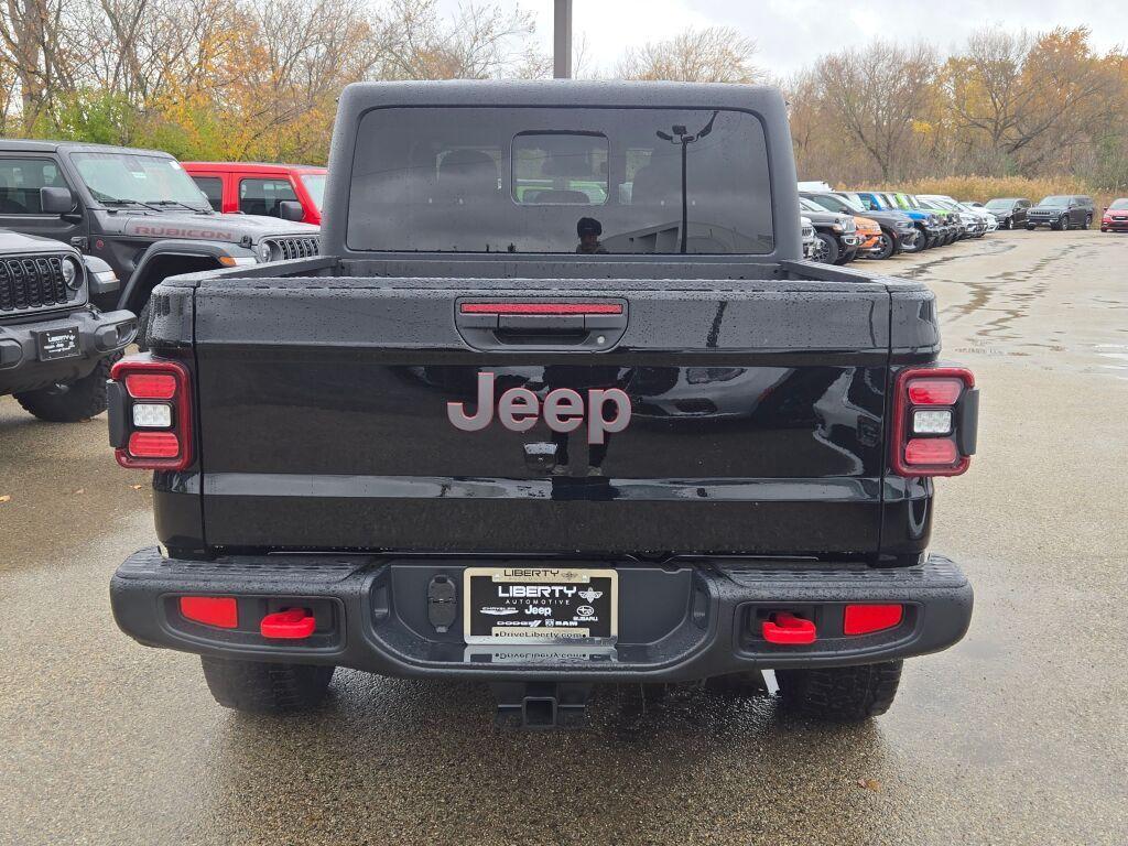 new 2025 Jeep Gladiator car, priced at $48,499
