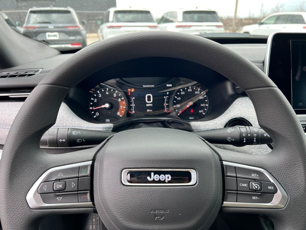 new 2025 Jeep Compass car, priced at $30,190