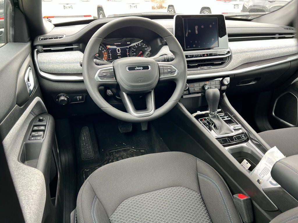 new 2025 Jeep Compass car, priced at $30,190