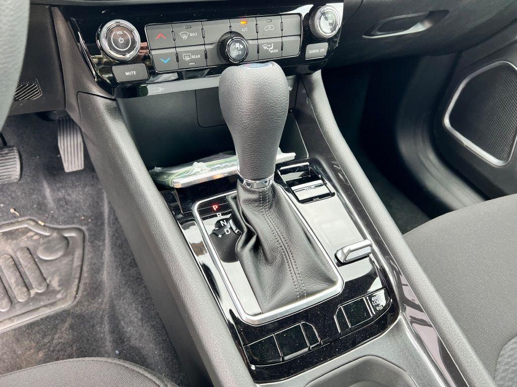 new 2025 Jeep Compass car, priced at $30,190