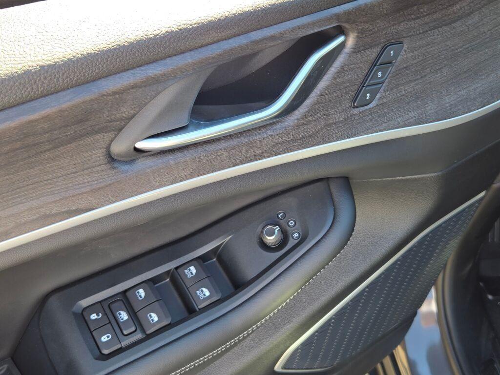 new 2025 Jeep Grand Cherokee car, priced at $53,018