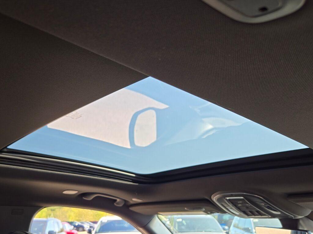 new 2025 Jeep Grand Cherokee car, priced at $53,018