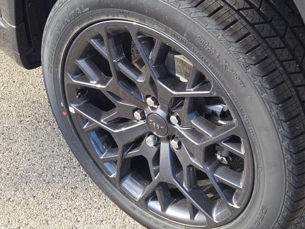 new 2025 Jeep Grand Cherokee car, priced at $63,650