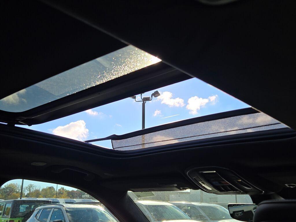 new 2025 Jeep Grand Cherokee car, priced at $63,650